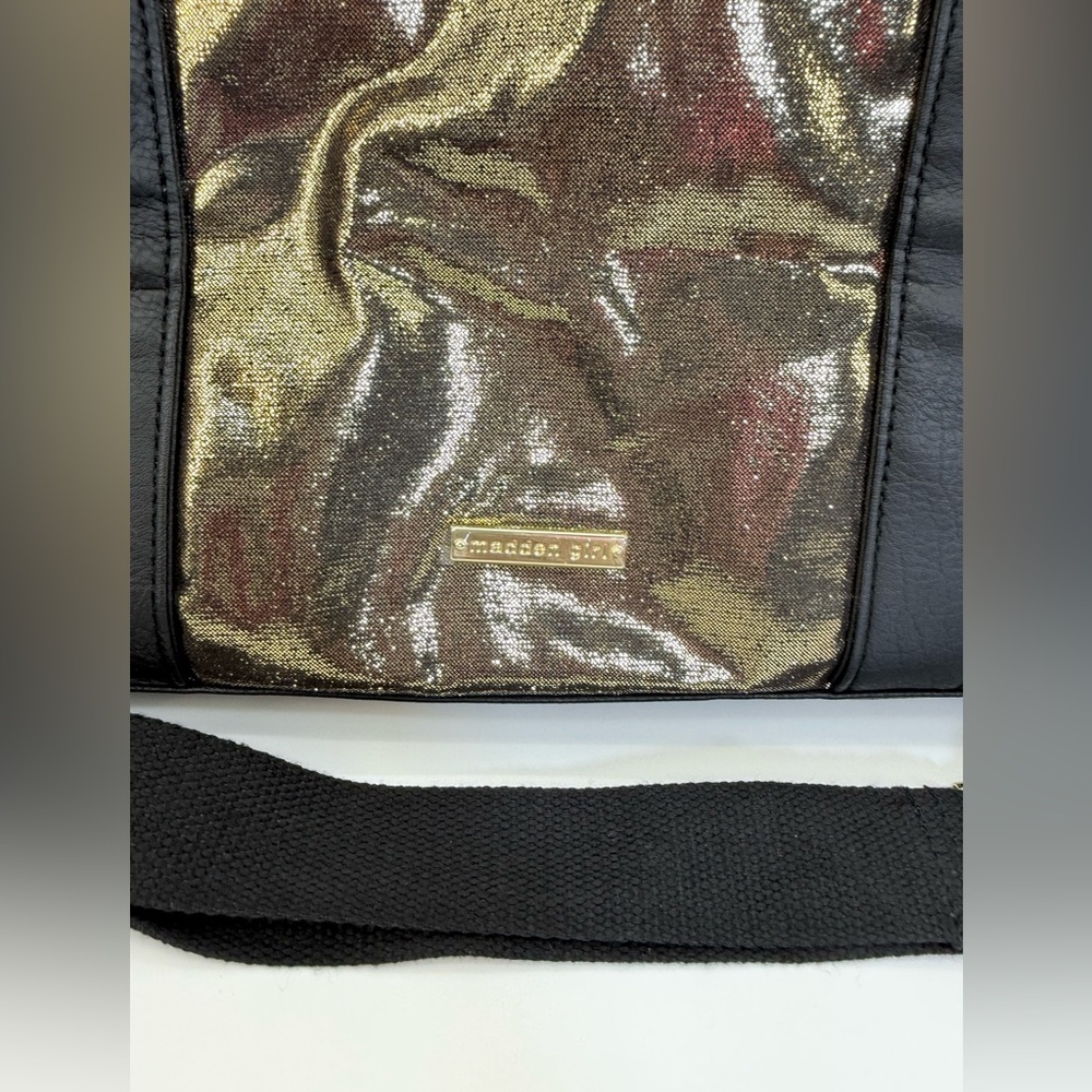 Madden Girl Metallic Gold Large Weekender Duffle/Travel Bag - Picture 13 of 15